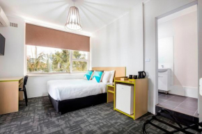  Caringbah Hotel  Карингба
